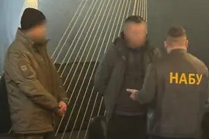 Запчастини для бронетехніки на 350 млн грн: НАБУ викрило корупційну схему