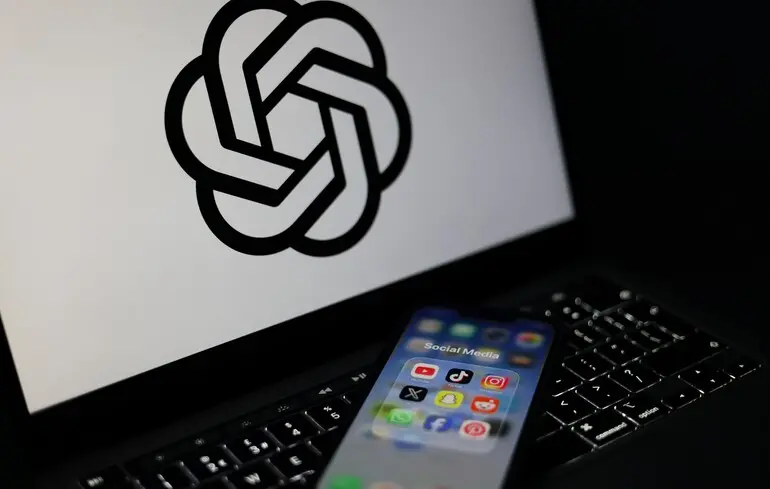 Китай использовал ChatGPT для дискредитации ИИ-центров обработки данных в США — отчет OpenAI
