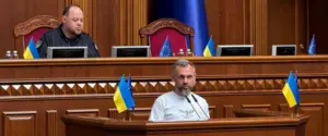 Вместо Степана Кубива: Андрей Левус принес присягу народного депутата