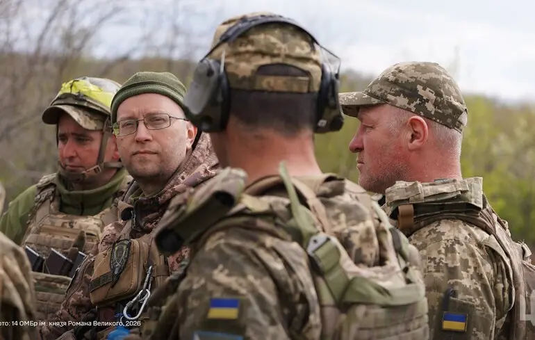 Ресурс є: Зеленський повідомив, коли військовим почнуть виплачувати нові зарплати