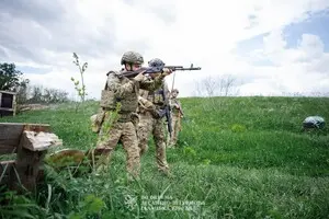 Годі азартних ігор &mdash; держава мухлює: чому військові жорстко розкритикували нові контракти та реформу ЗСУ