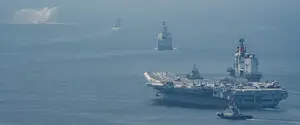 Впервые в истории: боевые корабли материкового Китая вошли в закрытые воды Тайваня