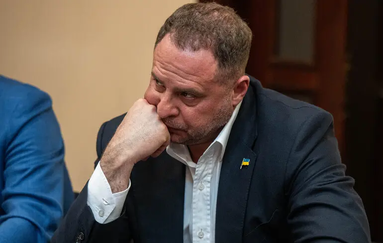 Боротьба за контроль: ЗМІ дізналися подробиці конфлікту Єрмака та Портнова