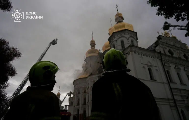«Це помста за наше бажання не бути росіянами»: історик про удар по Лаврі