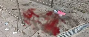 Россия нанесла удар в районе супермаркета в Херсоне: четверо раненых, среди них — подросток