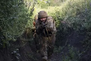 У Міноборони заявили, що військові, які не підпишуть контракти, служитимуть до демобілізації 