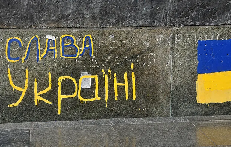 НБУ выпускает новые 100 гривен: что изменится на банкноте