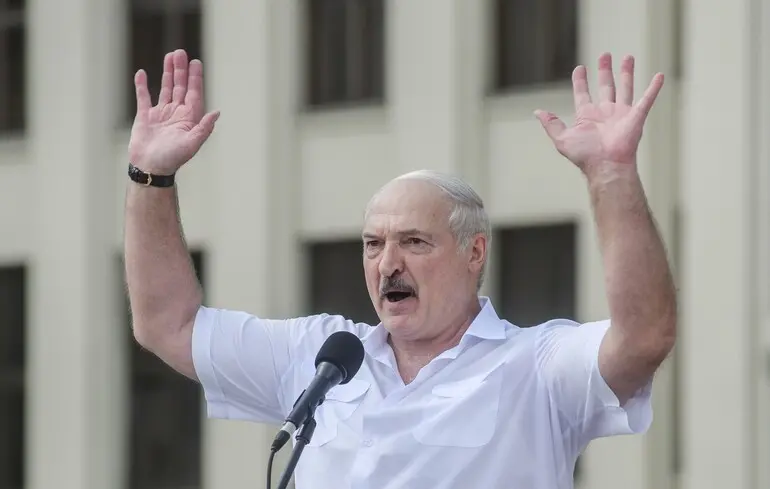 «Если обиделся, я извиняюсь»: Лукашенко обратился к Зеленскому