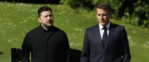 Макрон і Зеленський потрапили під камери на G7 під час обговорення Трампа
