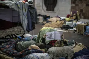 Повітряна тривога: що брати з собою в укриття