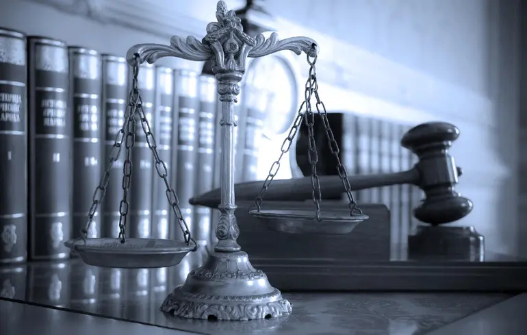 Співробітника СБУ, якого спіймали на підбурюванні до хабаря, відсторонили від посади
