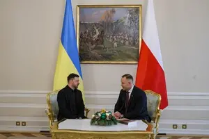 Навроцький відповів Зеленському на слова про «електоральне» рішення позбавити його ордена Білого Орла
