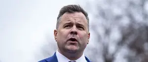 Офис директора Нацразведки США под руководством соратника Трампа массово сокращает персонал — СМИ