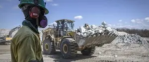 Пентагон відкриває військові бази для промзон: як США ліквідують залежність від Китаю