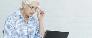 С «Укрпочты» в банк: можно ли изменить способ получения пенсии