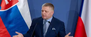 Фицо выступил против новой военной помощи Украине в преддверии саммита НАТО