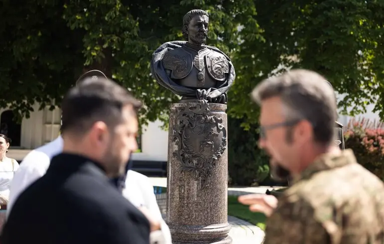 У Києво-Печерській лаврі встановили погруддя гетьману Івану Мазепі