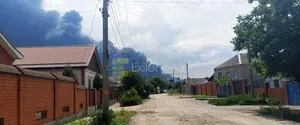 В Краснодарском крае второй день горит Славянский НПЗ: видео
