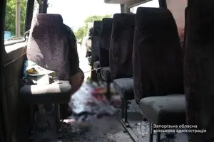 Російський дрон влучив у маршрутку в Запоріжжі: двоє людей загинули та шестеро — поранено