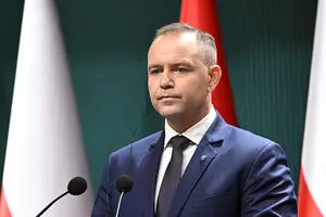 В команде Навроцкого допускают сокращение контактов с Зеленским