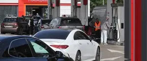 На окупованих територіях росіяни маскуються під цивільних для крадіжки пального — «АТЕШ»