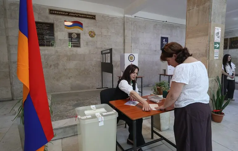 Вірменії обмежила право голосу для громадян, які живуть за кордоном