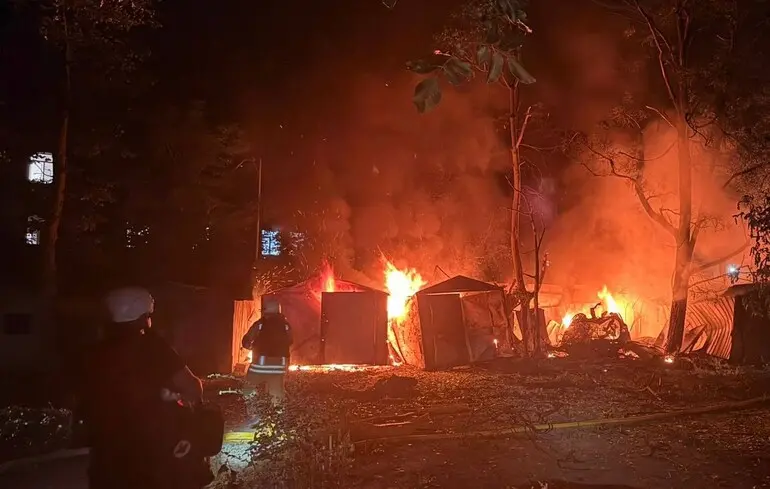 Окупанти обстріляли Одесу, є поранений та руйнування: фото наслідків