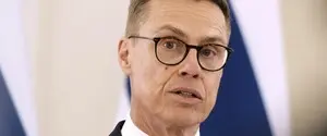 НАТО поддерживает дальнобойные удары Украины по территории России — Стубб