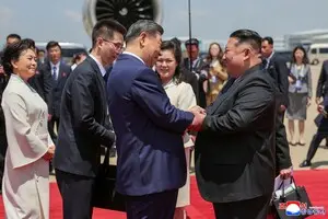 «Независимо от ситуации»: Китай публично поддержал режим Ким Чен Ина