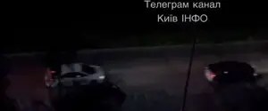 В Киеве мужчина наехал на военного, а во время побега повредил служебные авто и попал в ДТП: видео