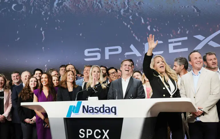 Ейфорія навколо SpaceX закінчилася: акції впали нижче стартової ціни