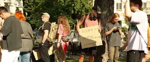 «Не трогайте Федорова»: в Киеве и других городах проходят митинги против отставки министра