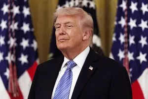 Расследование CNN: Трамп рекламировал компании, в которые инвестировал