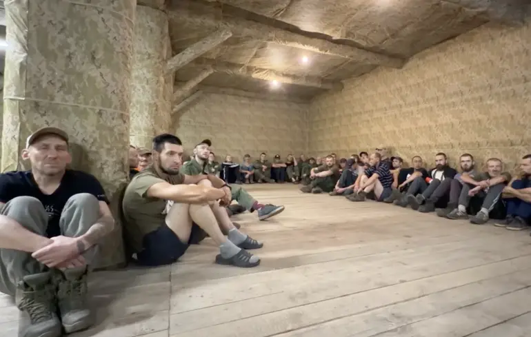 Бійці 225-го ОШП полонили 64 росіян
