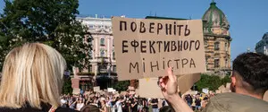 “Голоса с площади. Картонки“: в Украине запустили онлайн-платформу для сохранения плакатов с акций протеста