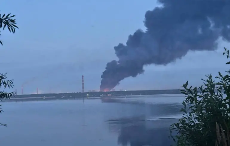 Після загрози ракет і дронів: у Липецьку спалахнула пожежа в районі ТЕЦ та металургійного комбінату