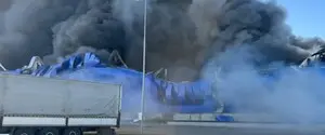В Кривом Роге после атаки «шахеда» горит торговый центр