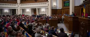 Колишні політики та чиновники закликали МВФ не пов'язувати гроші для України із довічним статусом PEP