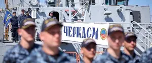 Зеленский: украинские противоминные корабли останутся в Великобритании до конца войны