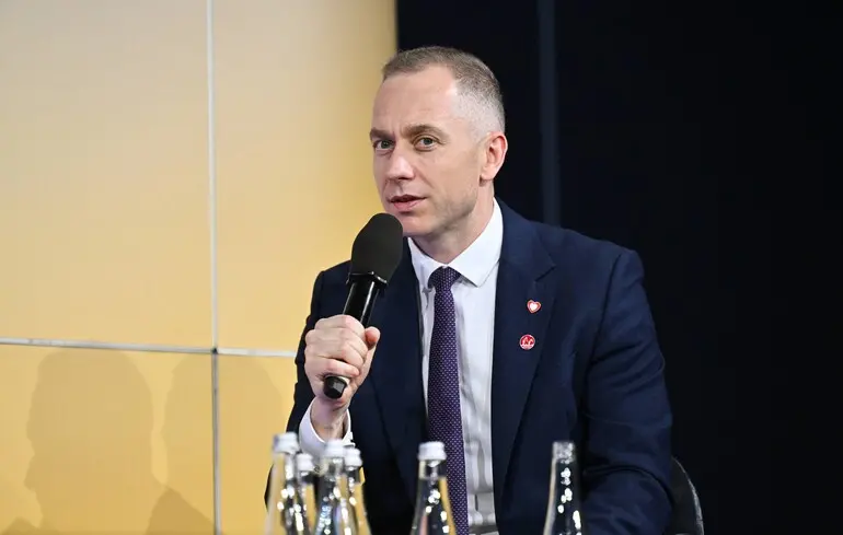 Український пілот відстежував російську ракету аж до самого кордону Польщі — Міноборони