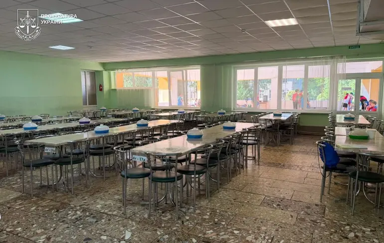 Плесень, дефицит воды и опасные условия проживания: в лагере «Артек Закарпатье» выявлены вопиющие нарушения