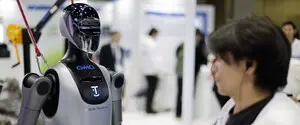 Исследователи научили роботов “распознавать“: новая система помогает работать с хрупкими предметами