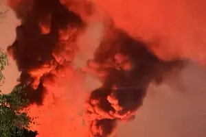 Война пострадали бучанский, броварской и фастовский районы: что известно о ночном ударе рф по киевской области 2026 82 tn война в ночь на 5 августа российские войска нанесли массированный удар по киевской области с использованием баллистических... Iustitia. Bg пострадали бучанский, броварской и фастовский районы: что известно о ночном ударе рф по киевской области 2026 2026-08-05 00:49:00 справедливість - юстиция война