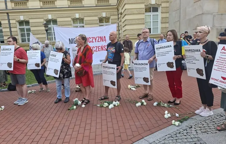 У Польщі створили групу зі 100 прокурорів для розслідування нападів на українців
