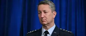 Главный генерал Трампа ищет выход из войны с Ираном — CNN