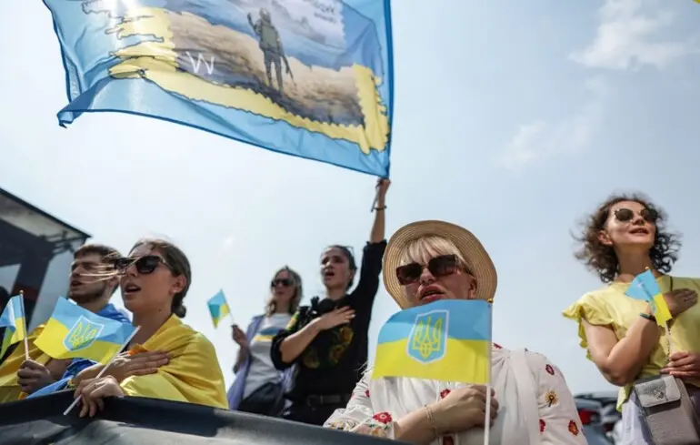 З Днем Незалежності: святкові привітання у віршах