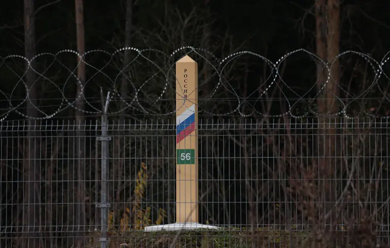 Щоб зупинити ворога: Литва посилить ровами свої кордони з РФ і Білоруссю