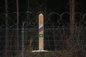 Щоб зупинити ворога: Литва посилить ровами свої кордони з РФ і Білоруссю