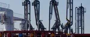 Морской экспорт нефтепродуктов из России сократился на треть в июле 