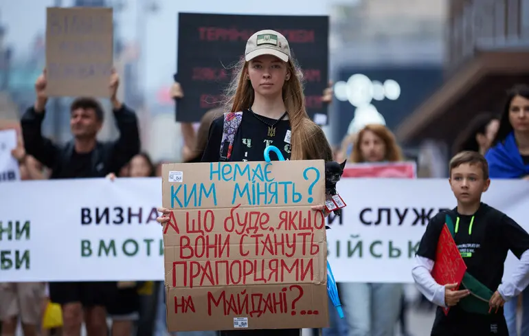 "Це означатиме повний провал держави": підполковник ЗСУ відповів на заклики мобілізувати жінок